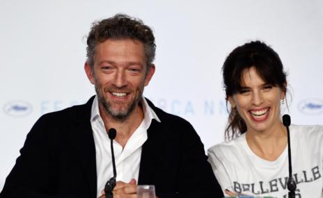 El actor Vincent Cassel y la directora Maiwenn, en Cannes