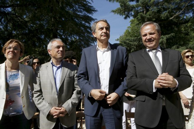 Zapatero y Carmona, en la presentacin del programa del PSOE para el...