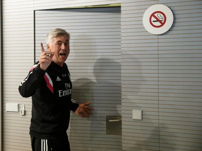 Ancelotti, tras su ltima rueda de prensa en Valdebebas.
