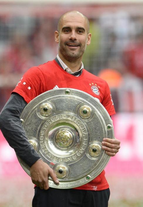 Guardiola, con la ltima Bundesliga conseguida por el Bayern