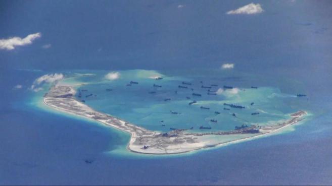 Imgenes areas de la isla que china construye en el Pacfico