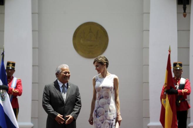 La Reina Letizia durante su viaje de cooperacin a El Salvador.