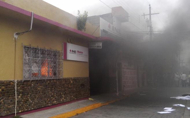 Sede regional del Instituto Nacional Electoral, incendiada por las...