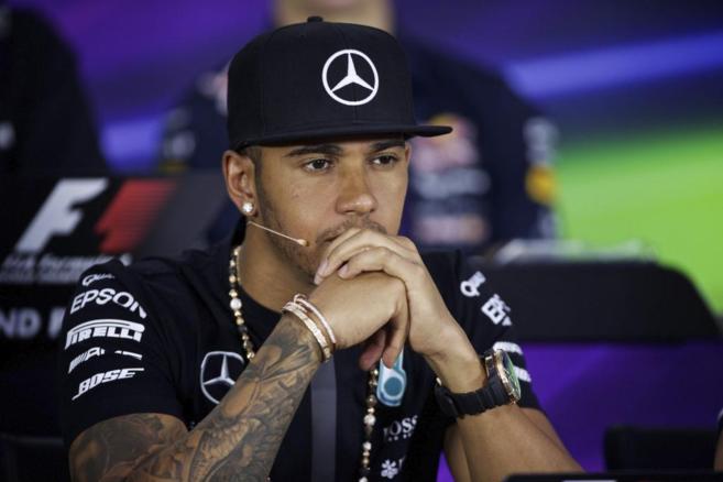 Lewis Hamilton, durante la rueda de prensa de la FIA.