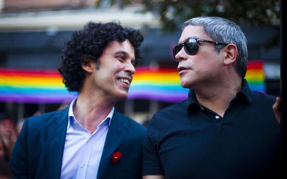 Pedro Zerolo y Boris Izaguirre, en las fiestas del Orgullo Gay