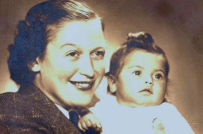 Anka y Eva Clarke, que naci en el campo de Mauthausen.