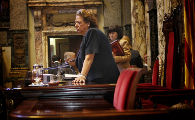 Rita Barberá preside el último pleno de la legislatura.