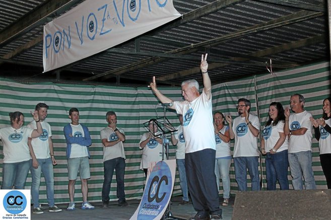 El nuevo alcalde de Constantina, Manuel Álvarez Fuentes, de 73 años,...