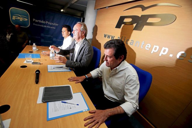 De izquierda a derecha, JJ Zaplana, Alberto Fabra y Jos Cscar,...