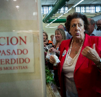 La ex alcaldesa Rita Barber durante la campaa electoral de las...