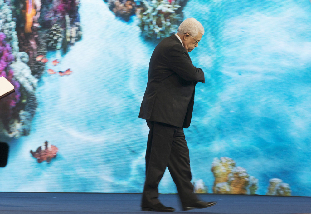 El presidente palestino, Mahmud Abbas, conocido como Abu Mazen, tras...