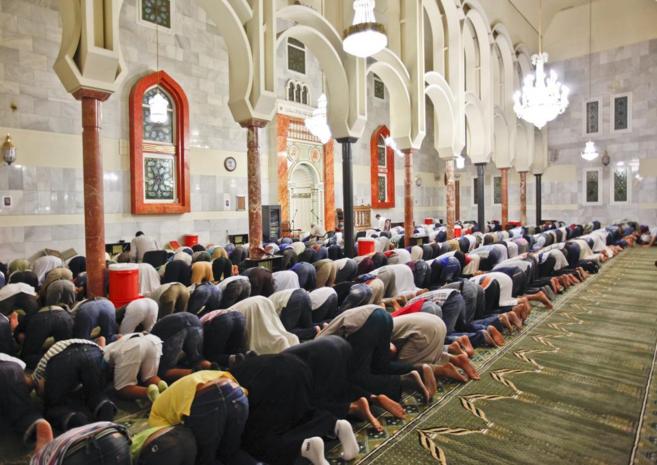 Comienzo del ramadn en la mezquita de la M-30 de Madrid.