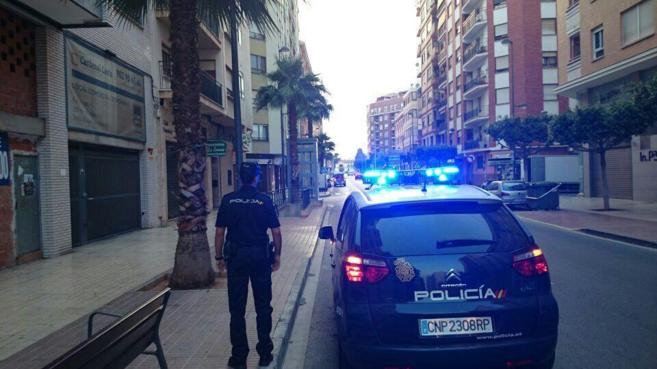 Un control de Polica Nacional en Castelln.