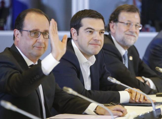 Hollande junto a Tsipras y  Rajoy, en la cumbre extraordinaria sobre...