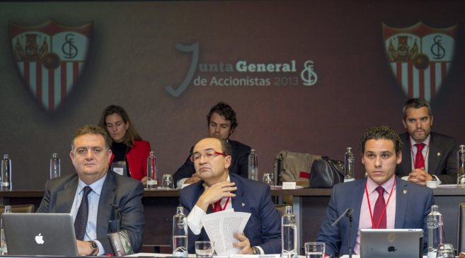 El presidente Jos Castro, en una junta de accionistas del Sevilla. A...