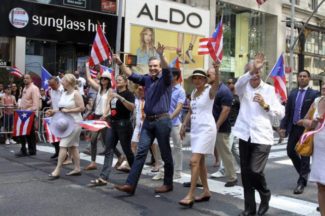 El gobernador de Puerto Rico, Alejandro Garca, en el Desfile...