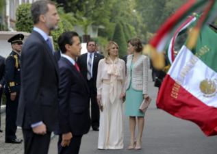 Los Reyes con el presidente Pea Nieto y su esposa.