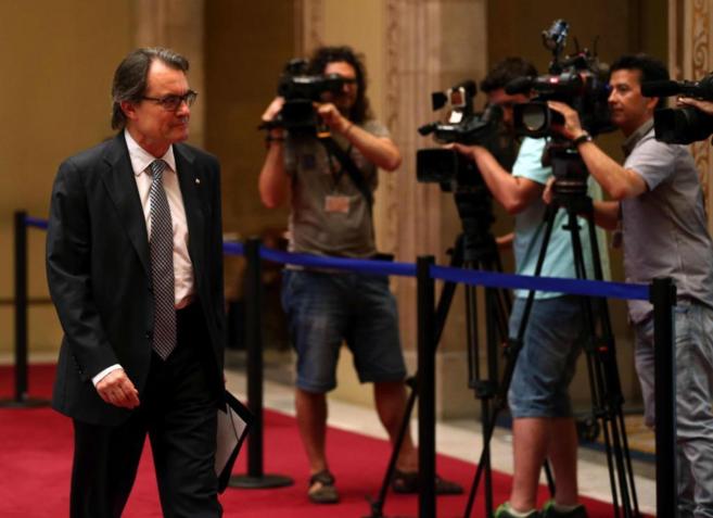 El presidente de la Generalitat, Artur Mas entrando en el Parlament la...