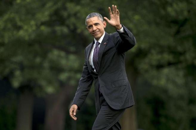 El presidente estadounidense, Barack Obama, paseando por la Casa...