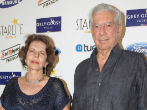 Mario Vargas Llosa y Patricia Vargas este verano durante el Starlite...
