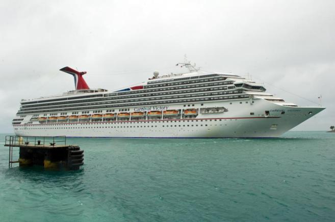 Uno de los cruceros de Carnival, el Victoria, fotografiado en 2013.