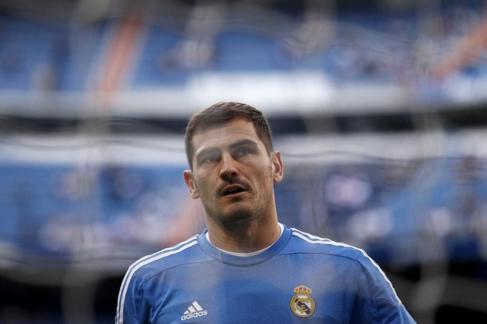 Iker Casillas, durante un partido con el Real Madrid.