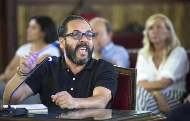 lvaro Prez "El Bigotes", durante la sesin del juicio...