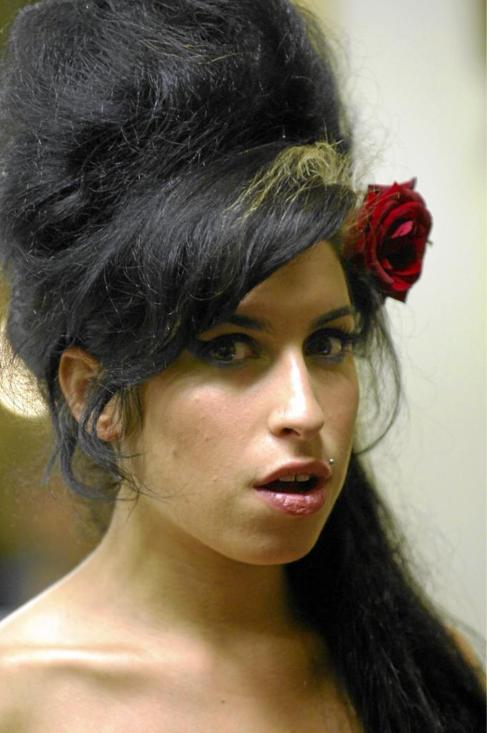 La cantante Amy Winehouse durante una entrega de premios en 2007.