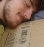 @JRoldier 'duerme' con un paquete enviado por Seur que s lleg a...