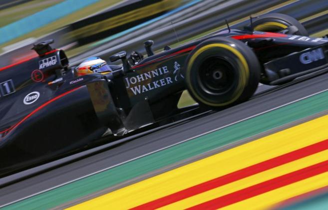 Alonso durante la carrera de Hungaroring