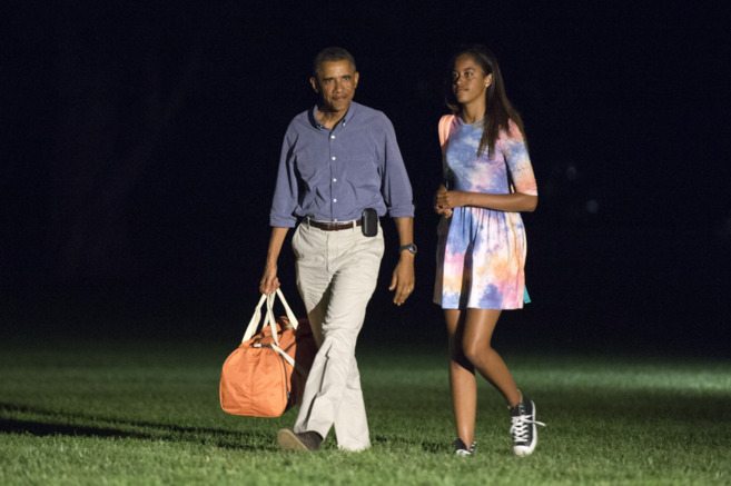 Barack Obama y su hija mayor, Malia, en agosto del ao pasado...