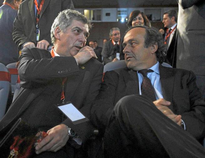 Villar y Platini en la Asamblea de la RFEF de 2012.