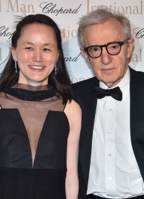 Woody Allen y su mujer, Soon-Yi, hija adoptiva de su ex, Mia Farrow.