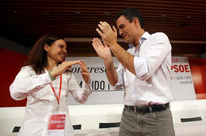 La secretaria general del PSOE-M, Sara Hernndez, junto a Pedro...