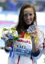 Jessica Vall con la medalla de bronce en 200 braza