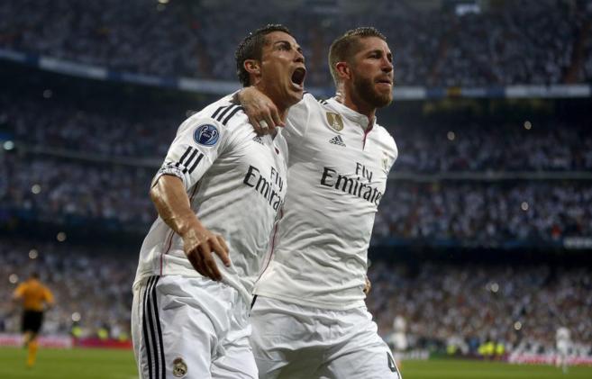 Cristiano Ronaldo y Sergio Ramos celebran un gol la pasada temporada