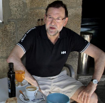 Mariano Rajoy desayuna en vacaciones con el presidente de la Autoridad...