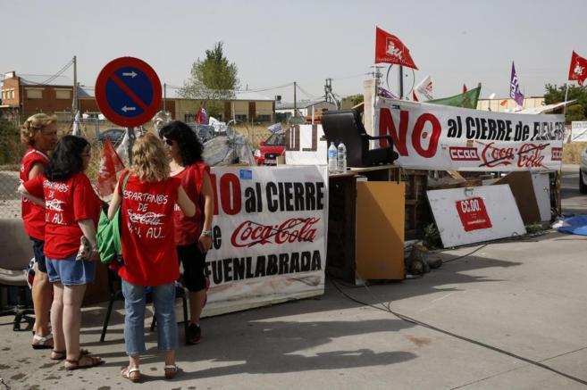 Trabajadores de Coca-Cola se manifestaban hace unas semanas frente de...