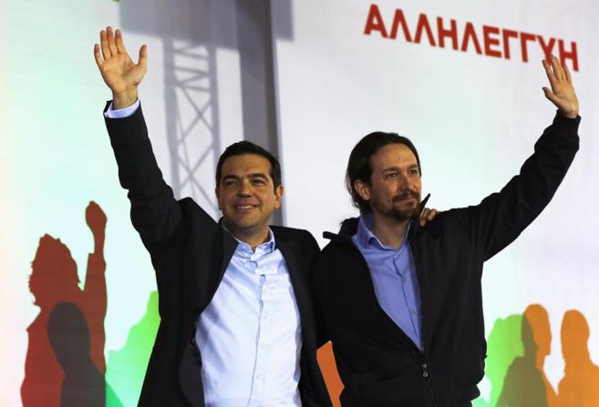 Tsipras y Pablo Iglesias, en enero de este ao, durante un mitin de...