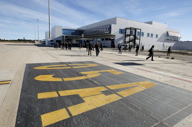 Una de las pistas de aterrizaje del aeropuerto de Castelln