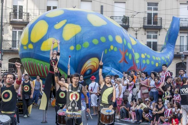 Desfile de la Ballena durante la Aste Nagusia de Bilbao