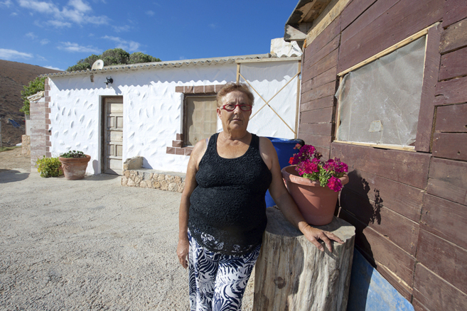 Josefa Hernndez, la mujer de 62 aos desahuciada en Fuerteventura,...