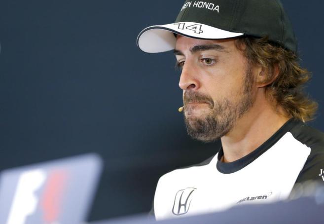 Alonso, en una rueda de prensa en el circuito de Spa Francorchamps