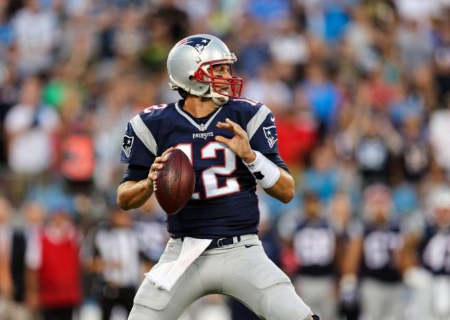 El quarterback, con los New England Patriots en el estadio Bank of...