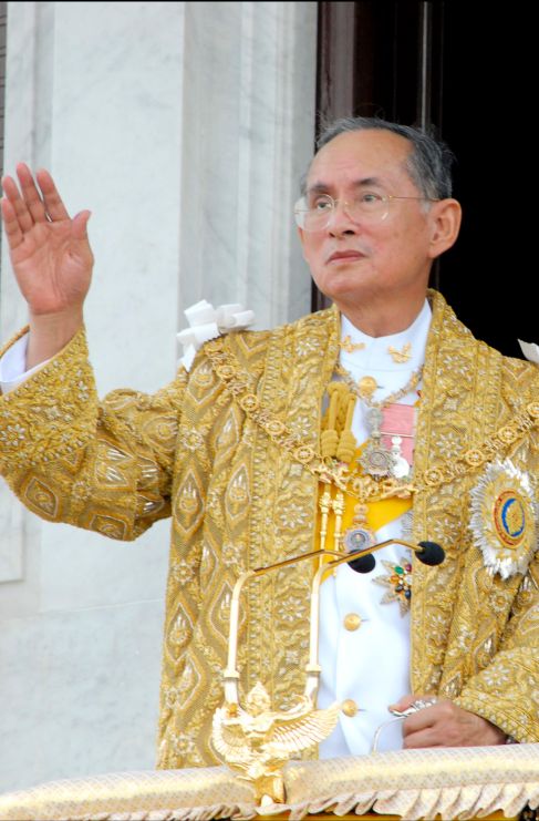 <strong>Bhumibol Adulyadej</strong>. El rey de Tailandia es el...