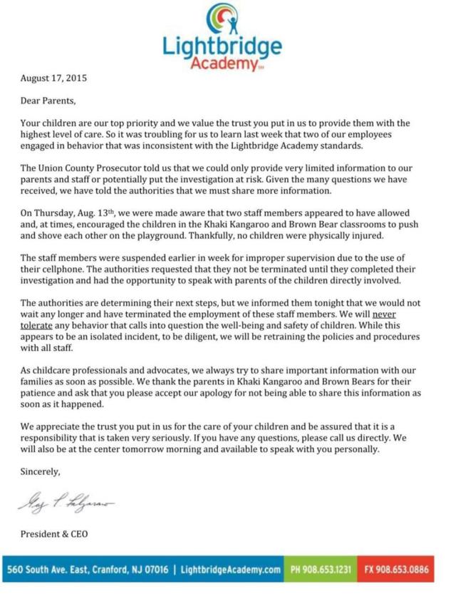 Carta del presidente de las guarderas Lightbridge Academy dirigida a...