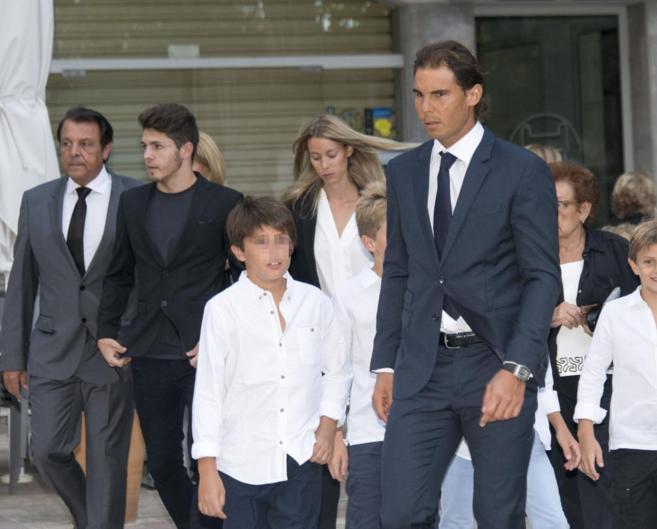 El tenista Rafa Nadal a la llegada al funeral de su abuelo.