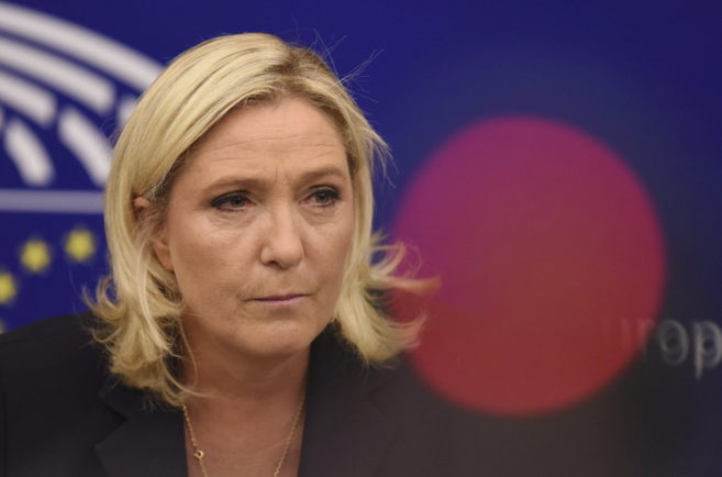 Marine Le Pen, presidenta del Frente Nacional, durante una rueda de...
