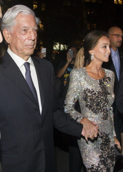 Preysler y Vargas Llosa realizaban su primera aparicin en pblico...