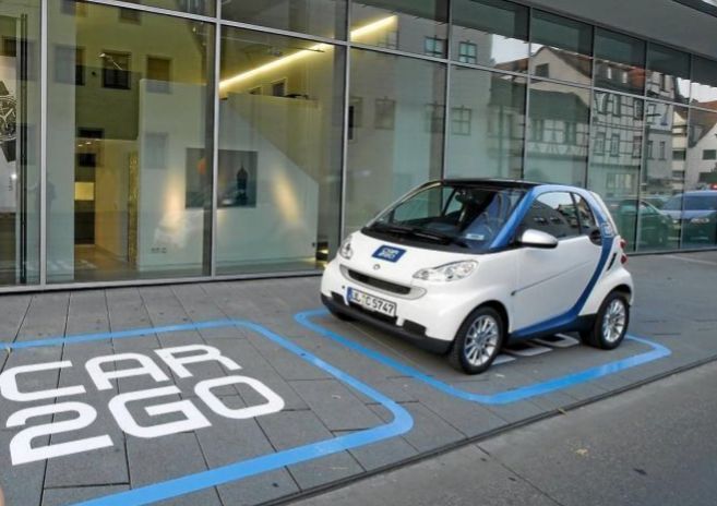 Modelo de Smart de Car2go que se podr alquilar por minutos en Madrid...